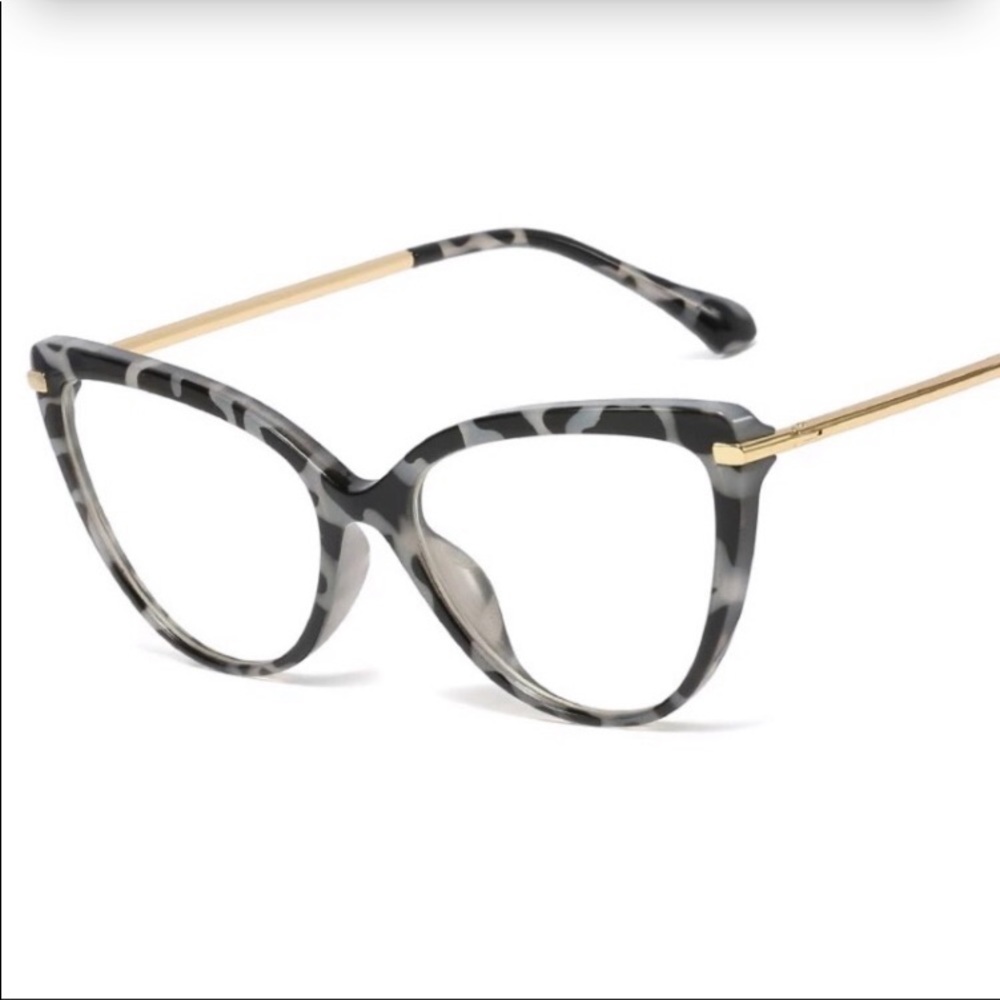 Stylish Leopard Print Cat-Eye Glasses
